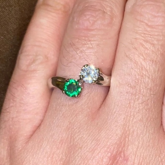 🚨🚨ALL RINGS BUY ONE GET ONE HALF OFF OF EQUAL OR LESSER VALUE 🚨🚨 - Picture 2 of 2